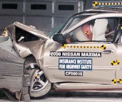 Краш тесты автомобилей Nissan Maxima 2000-2003